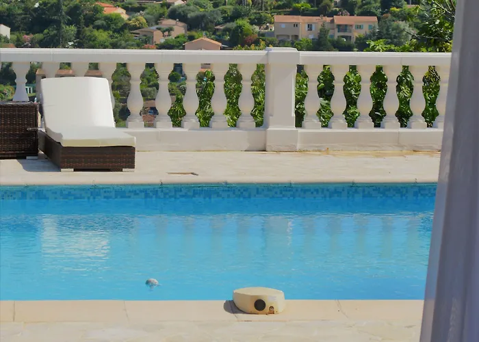 La Terre Des Lauriers 4* Vallauris