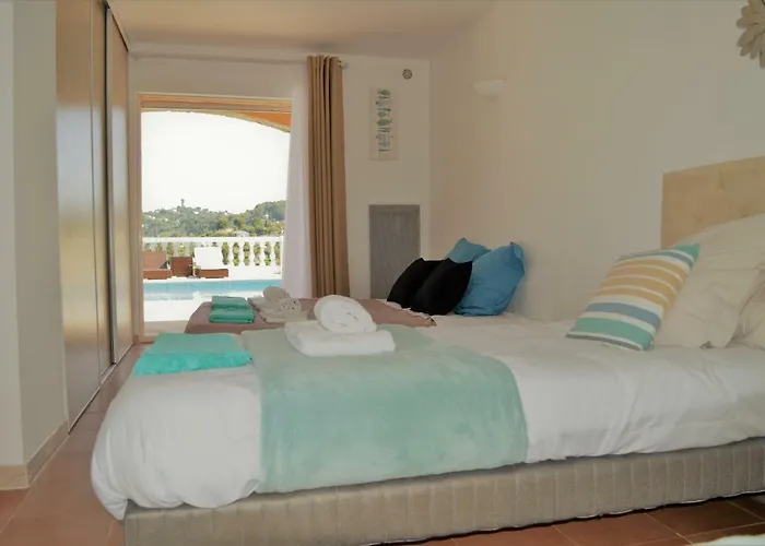 La Terre Des Lauriers 4* Vallauris