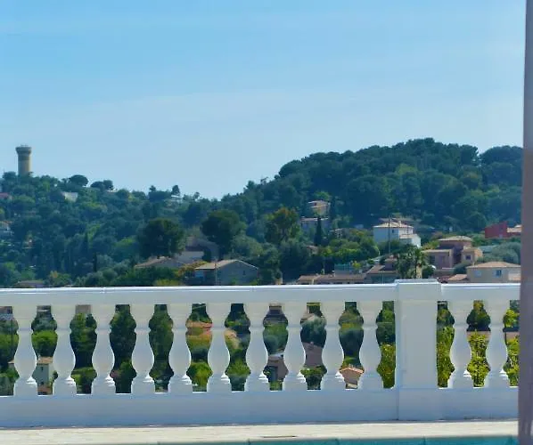 La Terre Des Lauriers 4* Vallauris