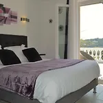 La Terre Des Lauriers Bed & Breakfast 4*