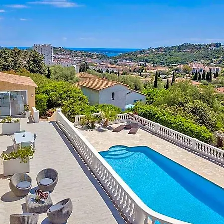 La Terre Des Lauriers Bed & Breakfast Vallauris