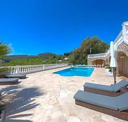 La Terre Des Lauriers Bed & Breakfast Vallauris