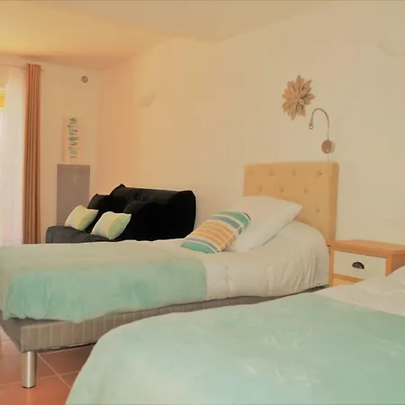 La Terre Des Lauriers B&B 4*
